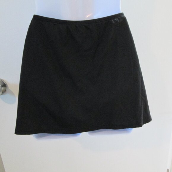 Coco Reef Paragon Swim Skirt - Classic Solids NWT - Picture 5 of 11